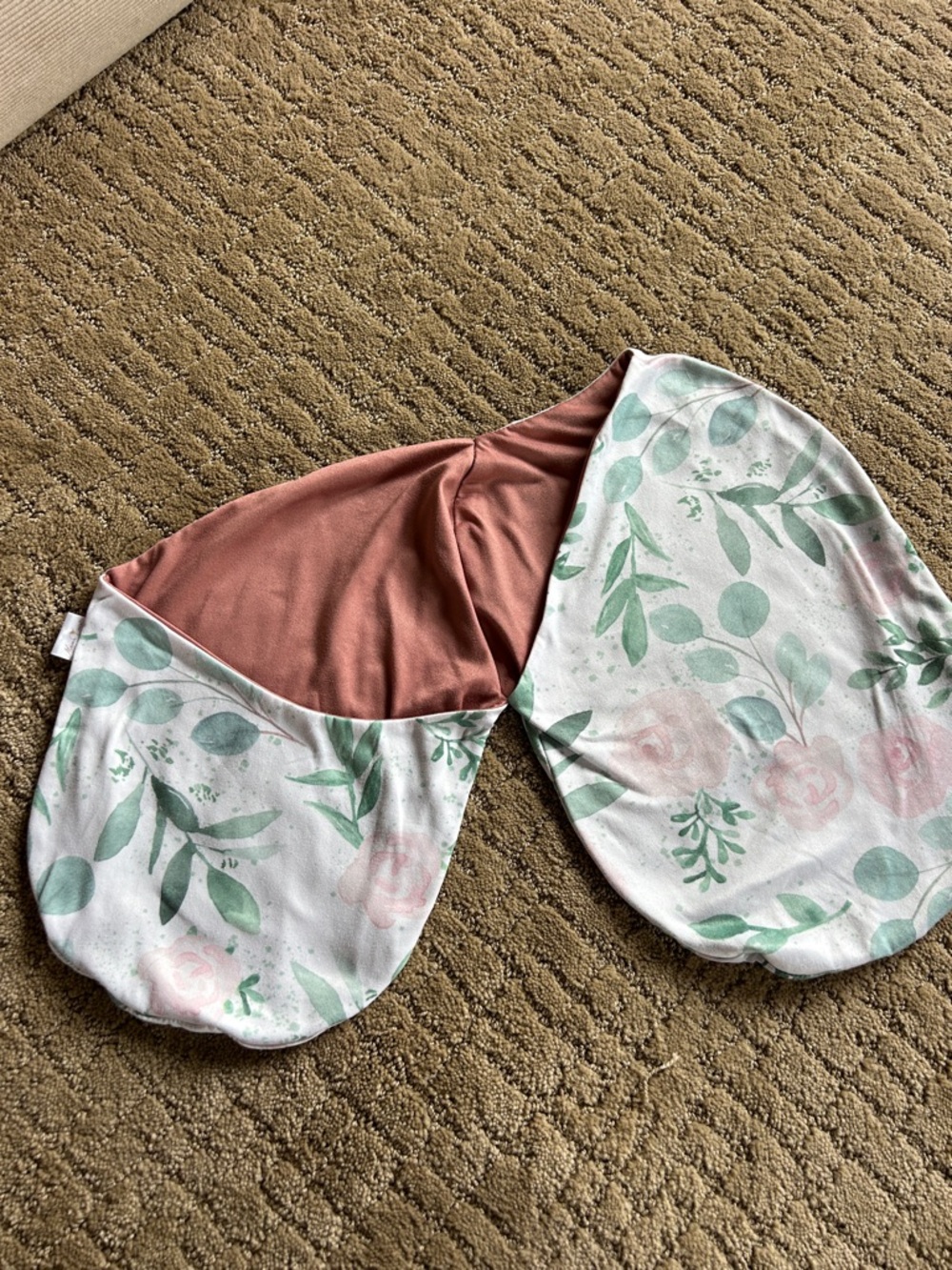 Mama coco swadlle    - Blush and Sage - Picture 2 of 5